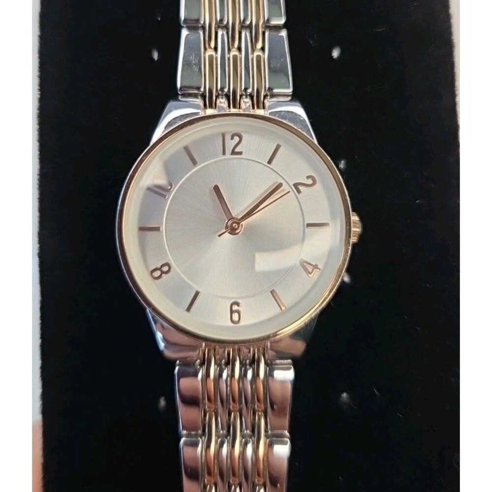 Women's Goldtone & Silvertone Dress Watch Dainty Works With New Battery EUC